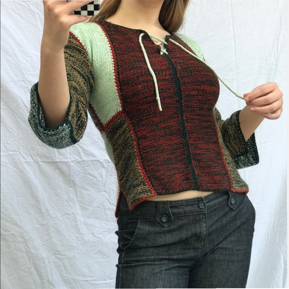 *SOLD on depop* beautiful 70s knit peasant top!